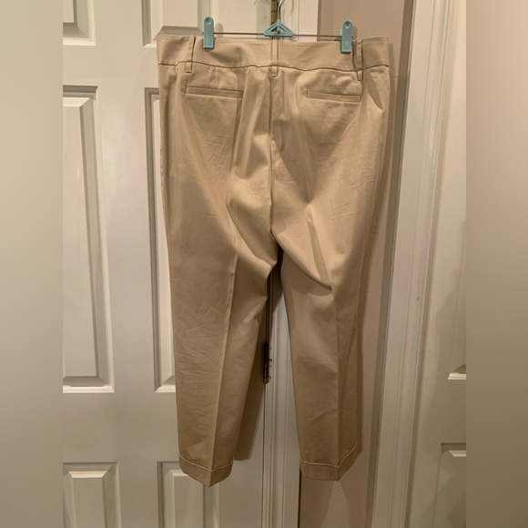 NWOT Josephine Desert Khaki Capris Pants Size 12 - Picture 2 of 8